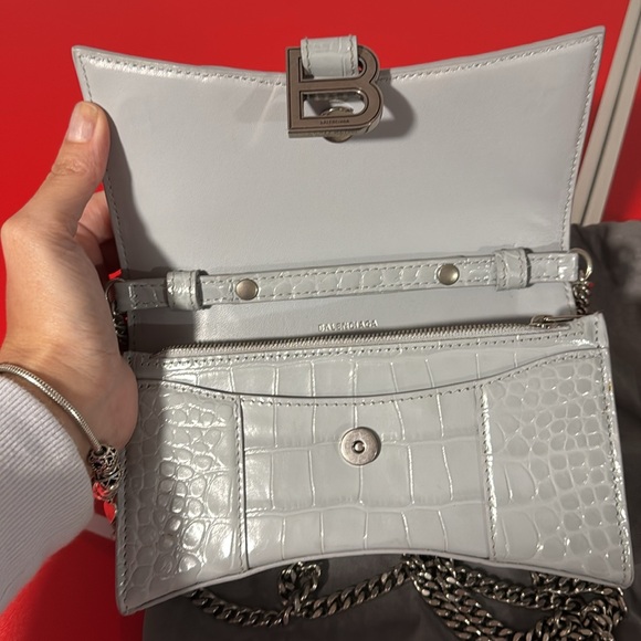 BALENCIAGA Hourglass leather crossbody bag - Picture 6 of 13